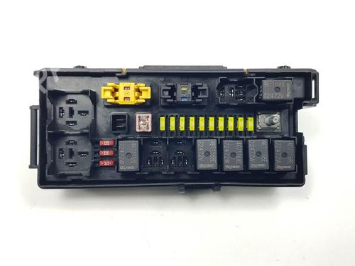 Used Fuse box Fuse box JEEP COMMANDER (XK, XH) 3.0 CRD 4x4 (211 hp) 16980742 16980742