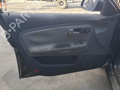 Left front steering knuckle SEAT CORDOBA (6L2) 1.4 16V | BP24339364M25 