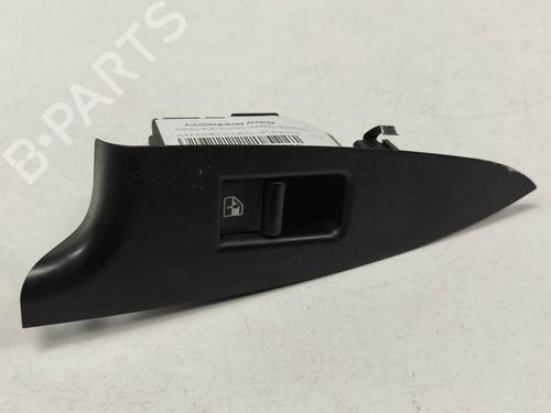 Used Left rear window switch Left rear window switch ALFA ROMEO GIULIETTA (940_) 1.6 JTDM (940FYB11, 940FYB1A, 940FYF11, 940FYF1A) (120 hp) 9821268 9821268