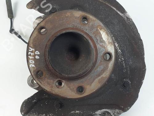Used Right front steering knuckle BMW 1 (E87) 118 d (143 hp) 24935369