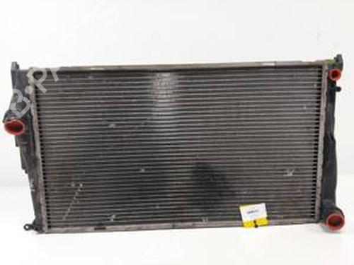 Radiateur à eau BMW 1 (E87) 118 d (143 hp) 31240477