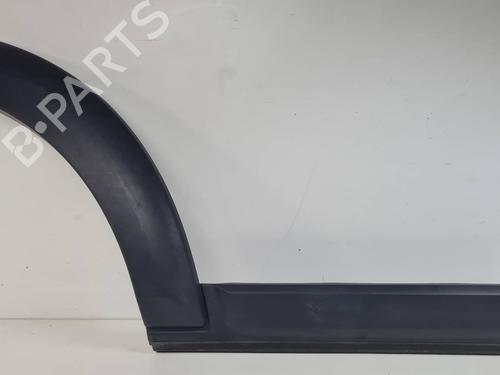 Used Rear right wheel arch trim Rear right wheel arch trim LAND ROVER DISCOVERY III (L319) 2.7 TD 4x4 (190 hp) 31240449 31240449