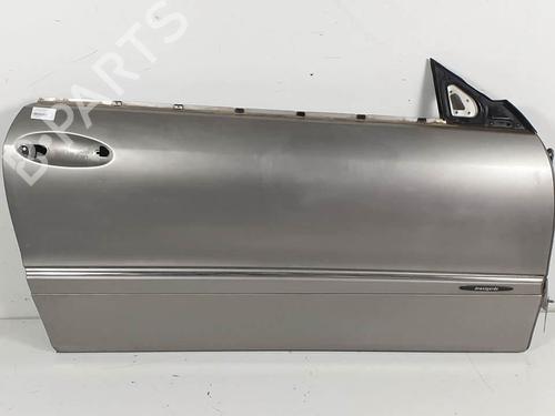 Used Right front door Right front door 17339295 17339295