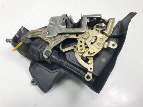 Rear left lock MERCEDES-BENZ E-CLASS (W210) E 290 Turbo-D (210.017) | BP11422758C100 