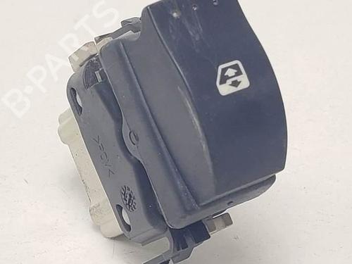 Used Right front window switch Right front window switch RENAULT CLIO II (BB_, CB_) 1.4 16V (B/CB0P, BB13) (98 hp) 19253432 19253432