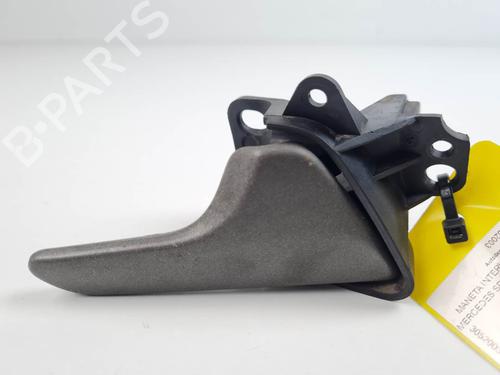 Used Front right interior door handle Front right interior door handle MERCEDES-BENZ SPRINTER 3,5-t Platform/Chassis (B906) 313 CDI (906.131, 906.133, 906.135, 906.231, 906.233,... (129 hp) 25000276 25000276