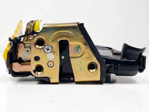 Used Front left lock TOYOTA AVENSIS (_T25_) 2.0 VVT-i (AZT250_, AZT250R) (147 hp) 17330288