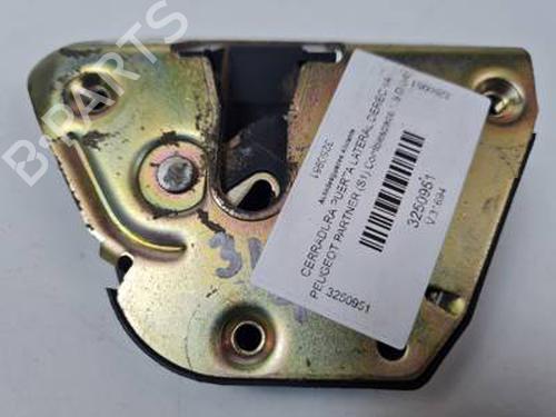 Cerradura puerta trasera derecha PEUGEOT PARTNER MPV (5_, G_) 1.9 D (69 hp) 30742247