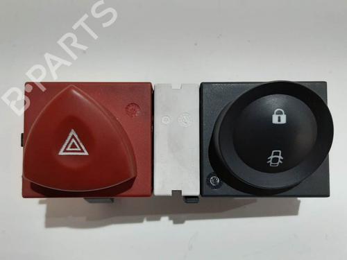 Used Warning switch Warning switch RENAULT MEGANE II Saloon (LM0/1_) 1.9 dCi (LM0G, LM1G, LM2C) (120 hp) 6862825 6862825