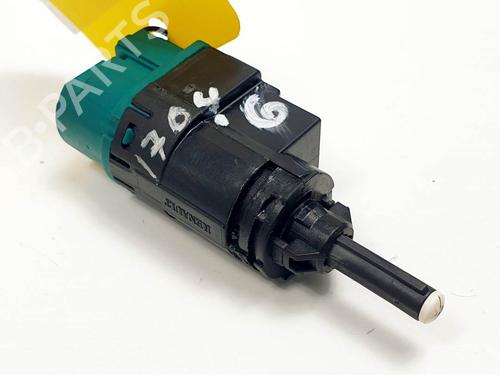 switch-renault-captur-ii-hf_-2020-24990193 main image