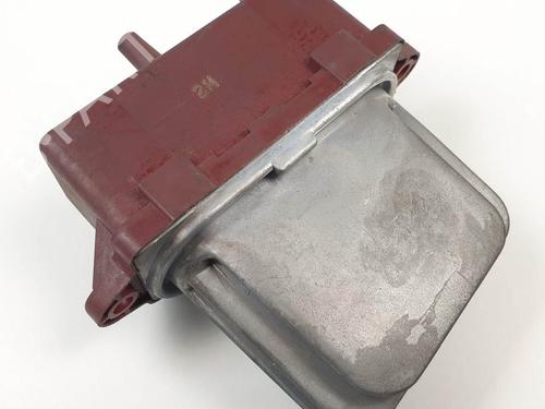 Used Heater resistor Heater resistor IVECO DAILY III Van 35 S 15 V, 35 C 15 V (A6HCV3B2, A6HBV4B2, A6HC41B2,... (146 hp) 24989320 24989320