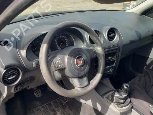 Right taillight SEAT IBIZA III (6L1) 1.4 16V | BP28178304C35