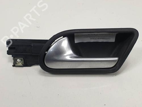 Used Front left interior door handle Front left interior door handle VW GOLF V (1K1) 2.0 TDI (170 hp) 6847897 6847897