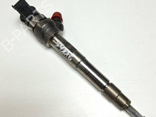 Used Injector Injector LAND ROVER DISCOVERY V (L462) 2.0 Sd4 4x4 (241 hp) 39745866 39745866