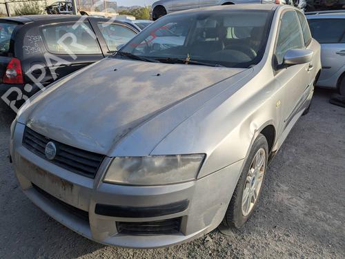 Brugte FIAT STILO (192_)  1.6 16V (192_XB1A)  4640506