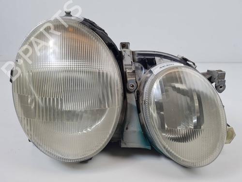 Used Right headlight Right headlight MERCEDES-BENZ CLK Convertible (A208) CLK 320 (208.465) (218 hp) 30335355 30335355