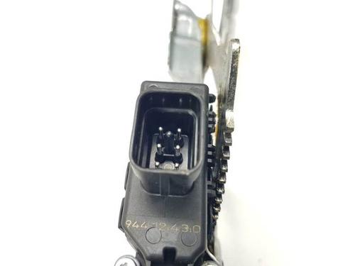Front right window mechanism OPEL ASTRA H Estate (A04) 1.9 CDTI (L35) | BP25257813C23 
