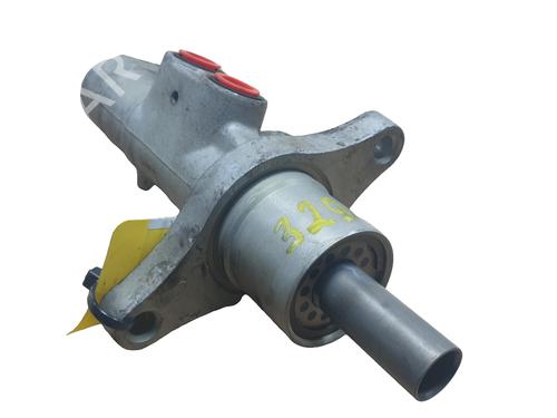 Used Brake master cylinder Brake master cylinder 37257704 37257704