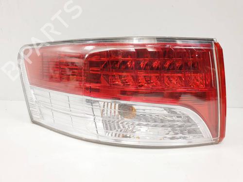 Venstre baglygte Venstre baglygte TOYOTA AVENSIS Saloon (_T27_) 2.2 D-4D (ADT271_, ADT271R) (150 hp) 35973373 35973373