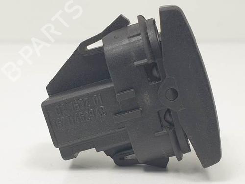 Right front window switch FORD MONDEO III Saloon (B4Y) 2.0 16V | BP16704736I26 