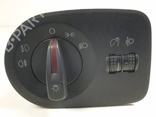 Commande de phare SEAT IBIZA IV (6J5, 6P1) 1.6 TDI (90 hp) 31080637