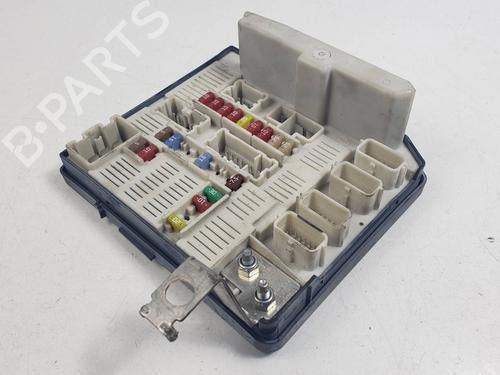 Used Fuse box Fuse box 37682358 37682358