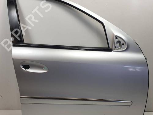 Used Right front door Right front door MERCEDES-BENZ M-CLASS (W164) ML 320 CDI 4-matic (164.122) (224 hp) 30313434 30313434