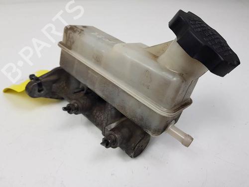 Used Brake master cylinder Brake master cylinder HYUNDAI H-1 / STAREX Bus (A1) 2.5 TD 4WD (99 hp) 11753841 11753841