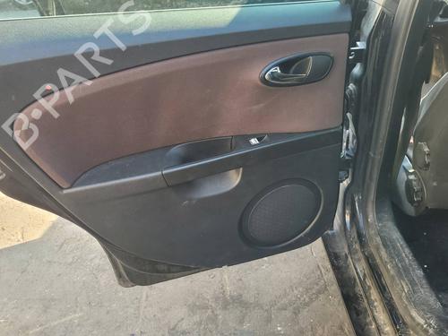 Fuse box SEAT LEON (1P1) 2.0 TDI | BP37087517E1 - Image 20