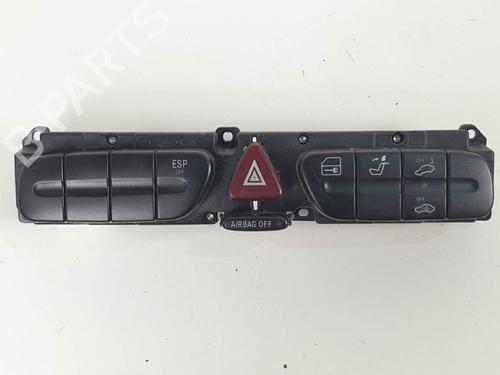 Used Warning switch Warning switch MERCEDES-BENZ C-CLASS (W203) C 180 (203.035) (129 hp) 6846003 6846003