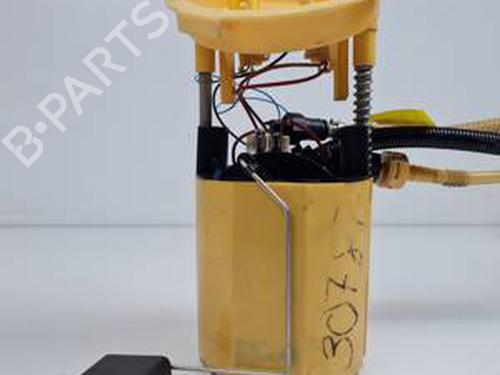 Used Fuel pump BMW 3 (E90) 320 d (163 hp) 31123586