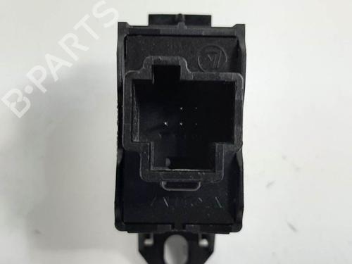 Used Right front window switch Right front window switch VOLVO V50 (545) 2.0 D (136 hp) 6844533 6844533