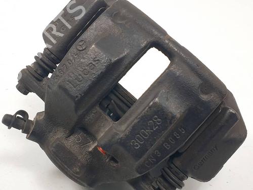 Used Right front brake caliper Right front brake caliper MERCEDES-BENZ C-CLASS (W203) C 230 Kompressor (203.040) (192 hp) 31058687 31058687