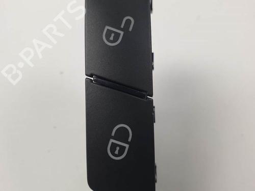 switch-mercedes-benz-c-class-coupe-c204-2011-25139375 main image