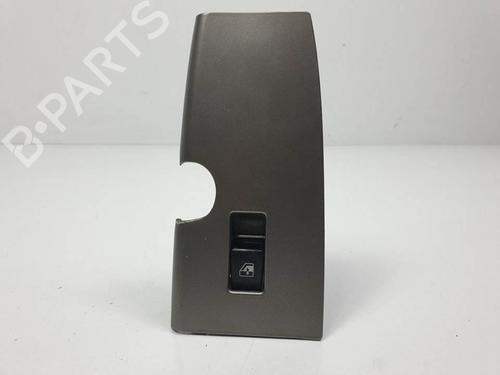 Used Right rear window switch Right rear window switch TATA SAFARI (42_FD) 2.2 TDiC (140 hp) 12445890 12445890