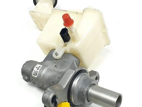 Used Brake master cylinder Brake master cylinder NISSAN MICRA V (K14) 0.9 IG-T (90 hp) 19709317 19709317
