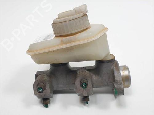 Used Brake master cylinder OPEL CORSA B (S93) 1.2 i 16V (F08, F68, M68) (65 hp) 9643040
