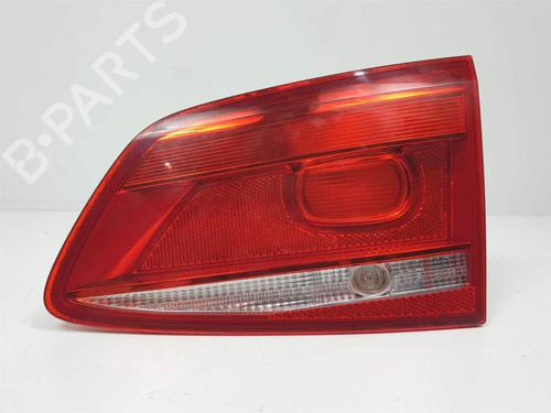 right-tailgate-light-vw-passat-b7-variant-365-20-tdi-3af945094j-605514-2010-2011-2012-2013-2014-2015-10741196 main image