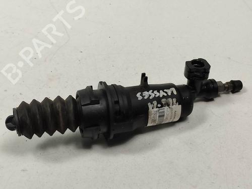 Used Clutch slave cylinder Clutch slave cylinder FIAT ULYSSE (179_) 2.2 JTD (128 hp) 13955117 13955117