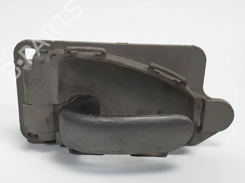 Venstre bagtil invendig håndtag Venstre bagtil invendig håndtag CITROËN XSARA PICASSO (N68) 2.0 HDi (90 hp) 6855020 6855020