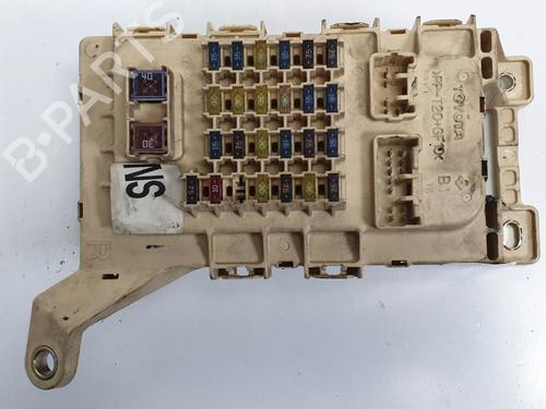 Used Fuse box Fuse box LEXUS RX (MCU15) 300 (MCU10_, MCU10R) (201 hp) 6851815 6851815