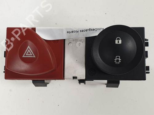 Used Warning switch Warning switch RENAULT MEGANE II Coupé-Cabriolet (EM0/1_) 1.9 dCi (120 hp) 6845812 6845812