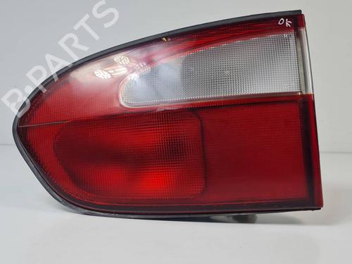 Højre baglygte bagklap Højre baglygte bagklap HYUNDAI H-1 / STAREX Bus (A1) 2.5 TD (80 hp) 34611119 34611119