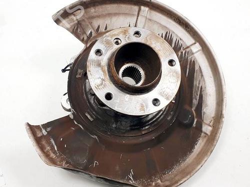 Højre hjullejehus spindel BMW 5 (E60) 530 d xDrive (235 hp) 16353495