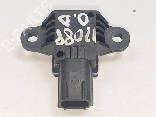 Used Electronic sensor Electronic sensor FORD FIESTA VII (HJ, HF) 1.0 EcoBoost (101 hp) 15228989 15228989