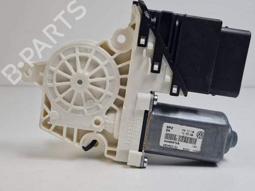 Rudehejsemotor bagstkærm venstre Rudehejsemotor bagstkærm venstre VW TIGUAN (5N_) 2.0 TDI 4motion (140 hp) 36764554 36764554