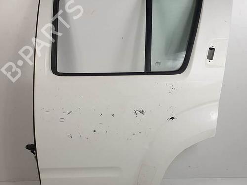 Used Left rear door Left rear door 25137658 25137658