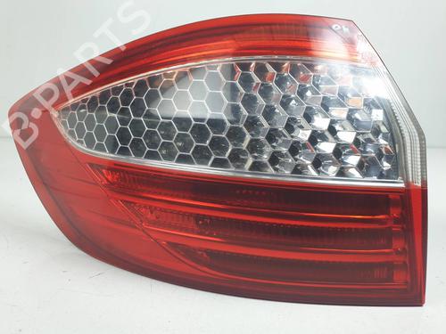 left-taillight-ford-mondeo-iv-turnier-ba7-2007-2008-2009-2010-2011-2012-2013-2014-2015-31240689 main image