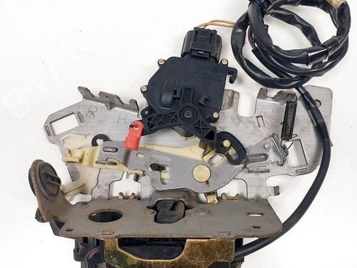 Rear left lock CHRYSLER VOYAGER IV (RG, RS) 2.5 CRD | BP17545435C100 