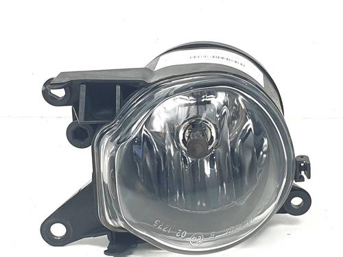 right-front-fog-light-audi-a4-b5-8d2-1994-1995-1996-1997-1998-1999-2000-2001-39745699 main image